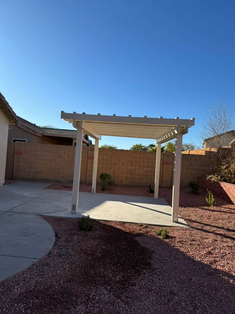 Pergola blanca
